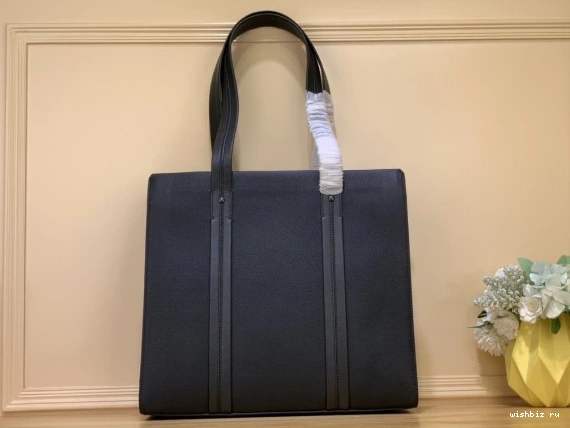 WIS VUITTON Aerogram LOUIS Tote  0306